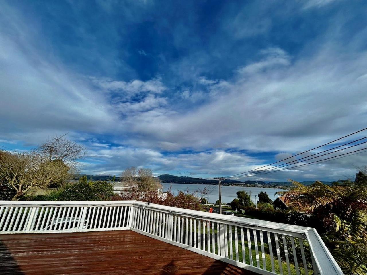 Premium Lake View Home Rotorua Ngoại thất bức ảnh