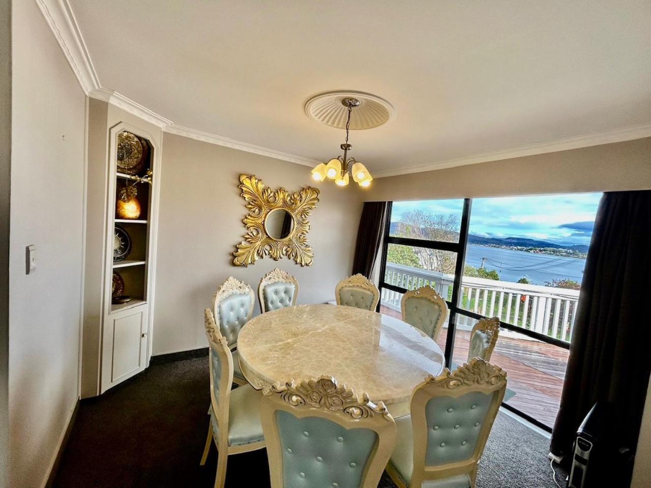 Premium Lake View Home Rotorua Ngoại thất bức ảnh